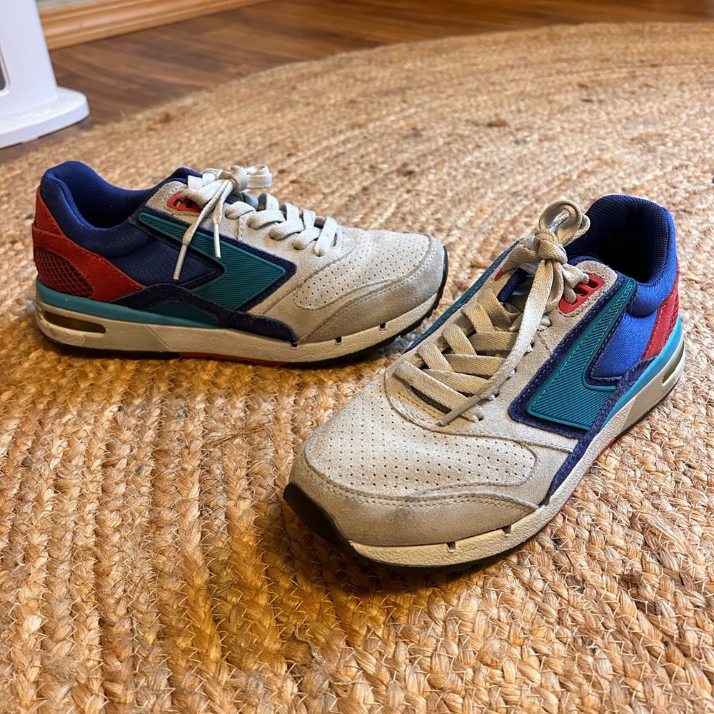 Brooks running lifestyle shoes